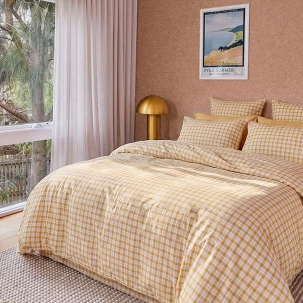 CHECKERED BEDDING