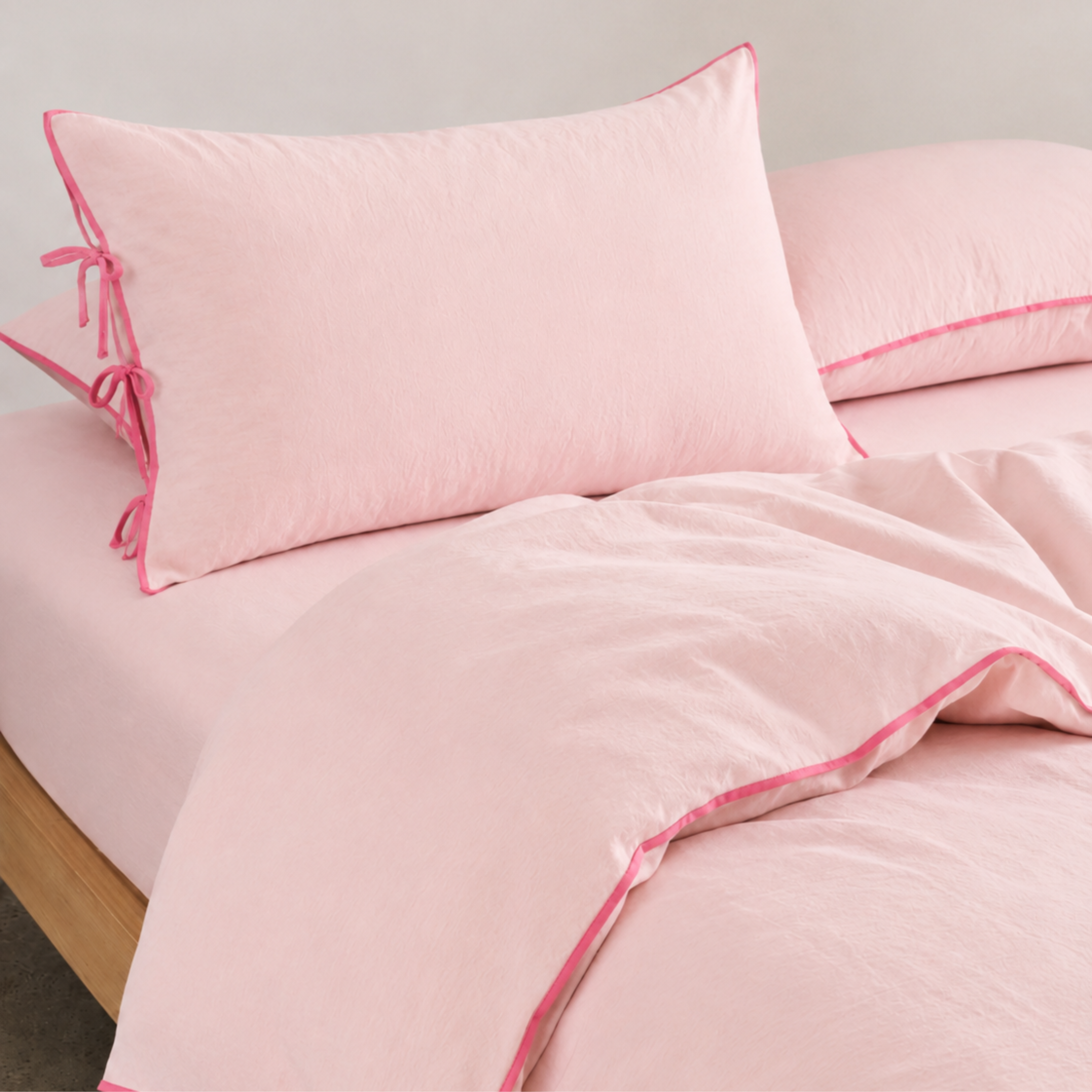 Wren Bedding Set