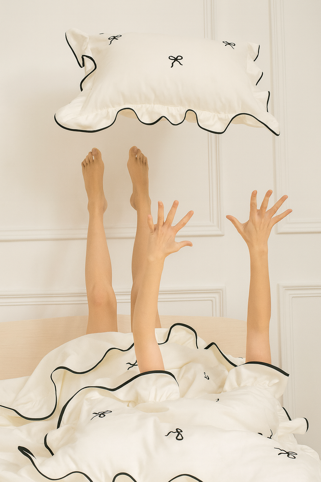 Isabella Bow Bedding Set