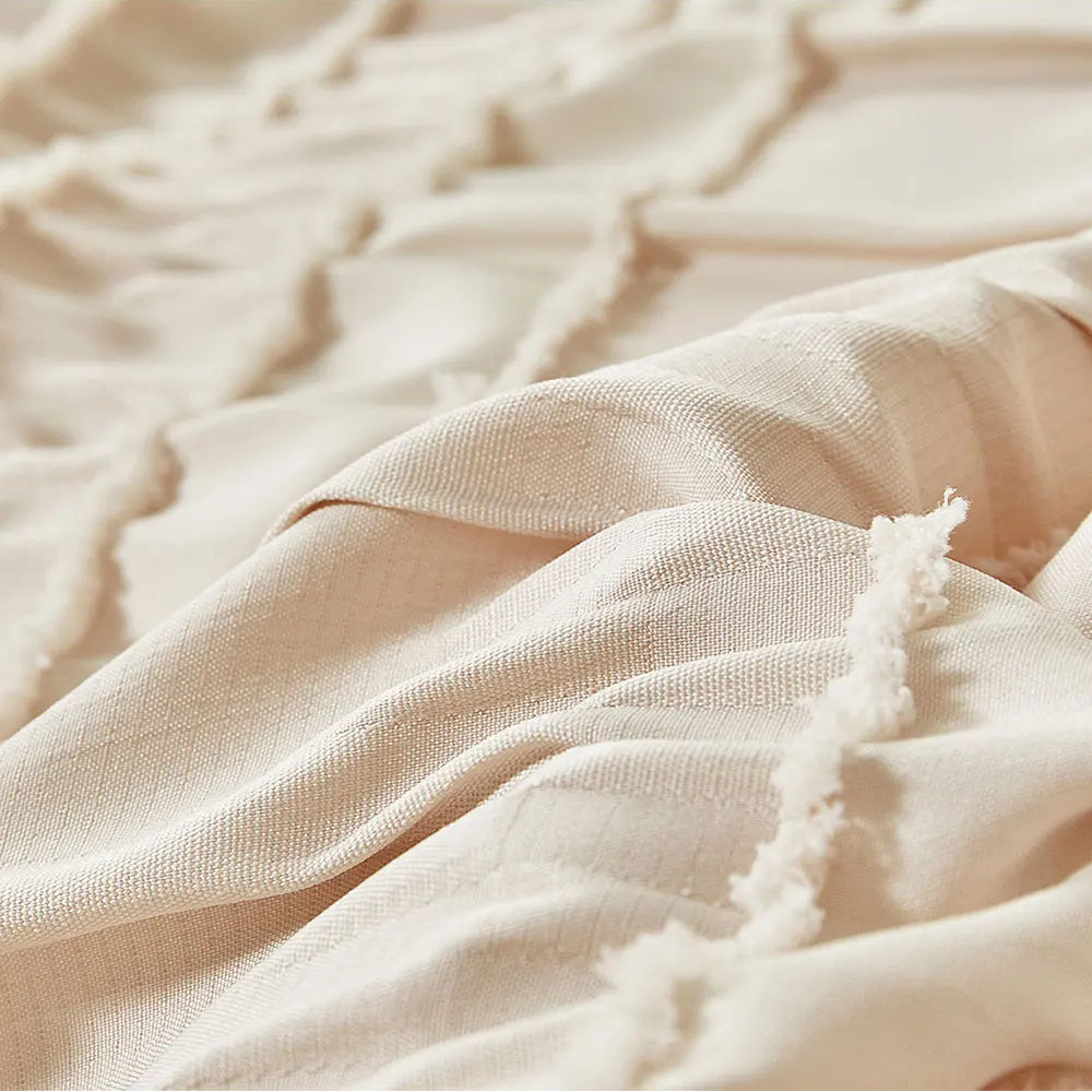 Maren Tufted Bedding Set