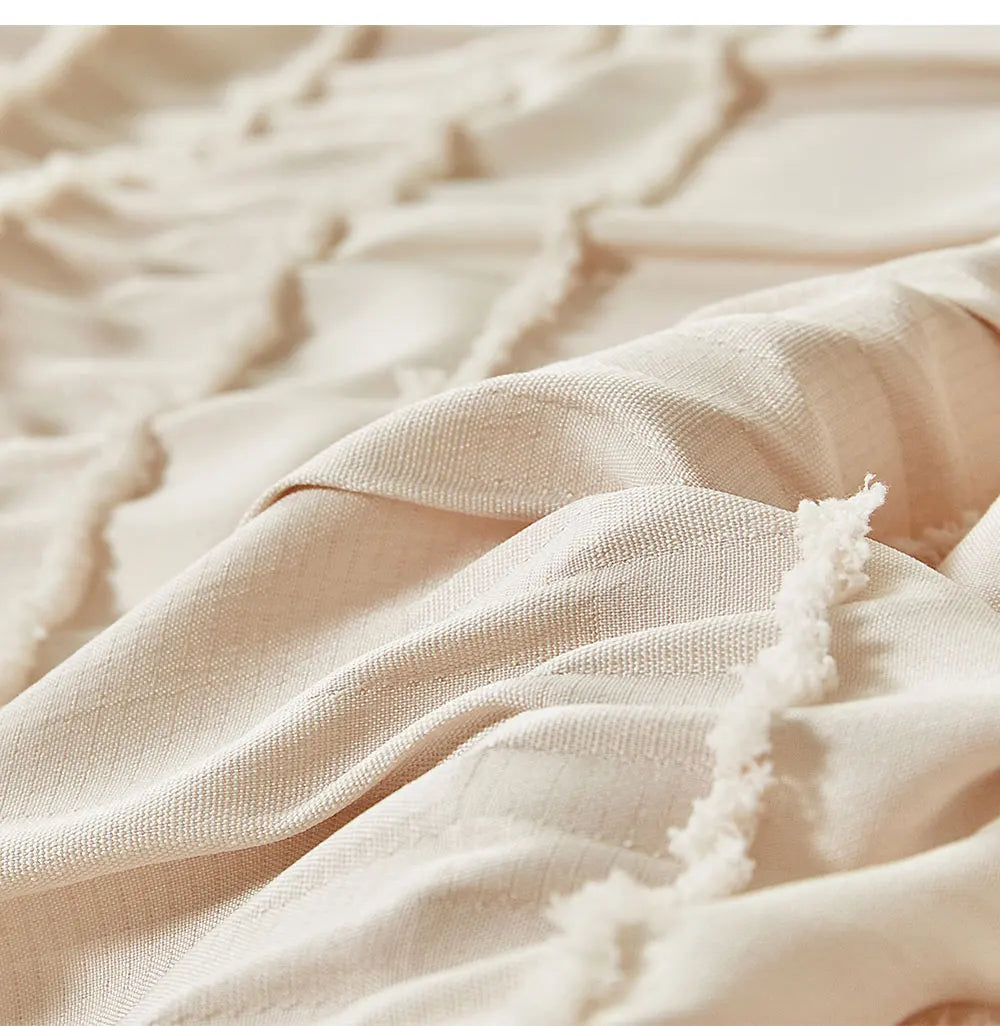 Maren Tufted Bedding Set