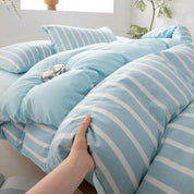 Elio Stripe Bedding Set