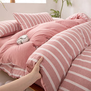 Elio Stripe Bedding Set