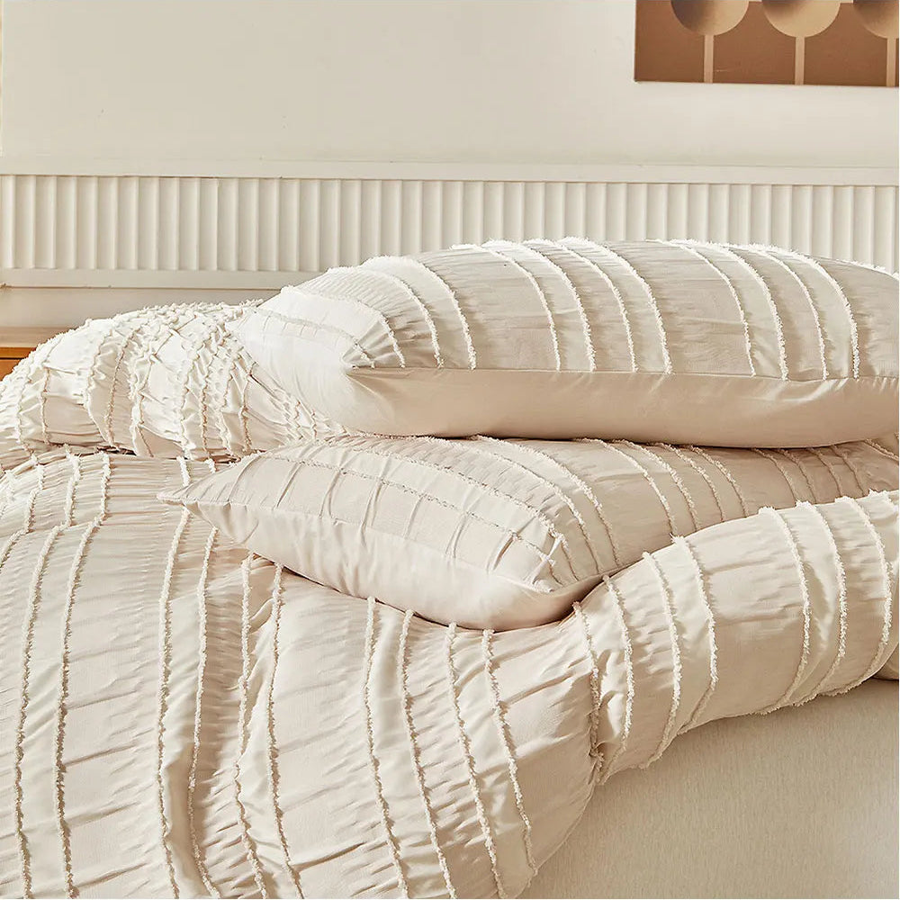 Maren Tufted Bedding Set