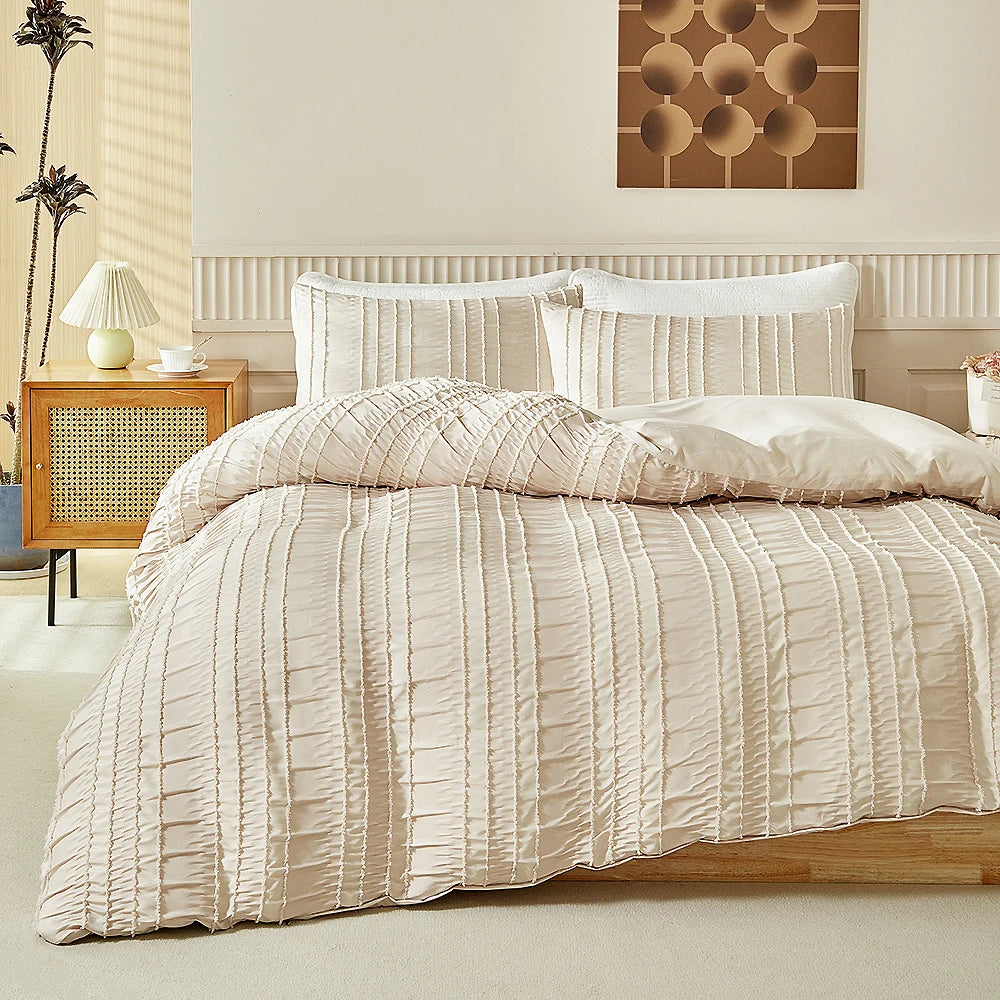 Maren Tufted Bedding Set