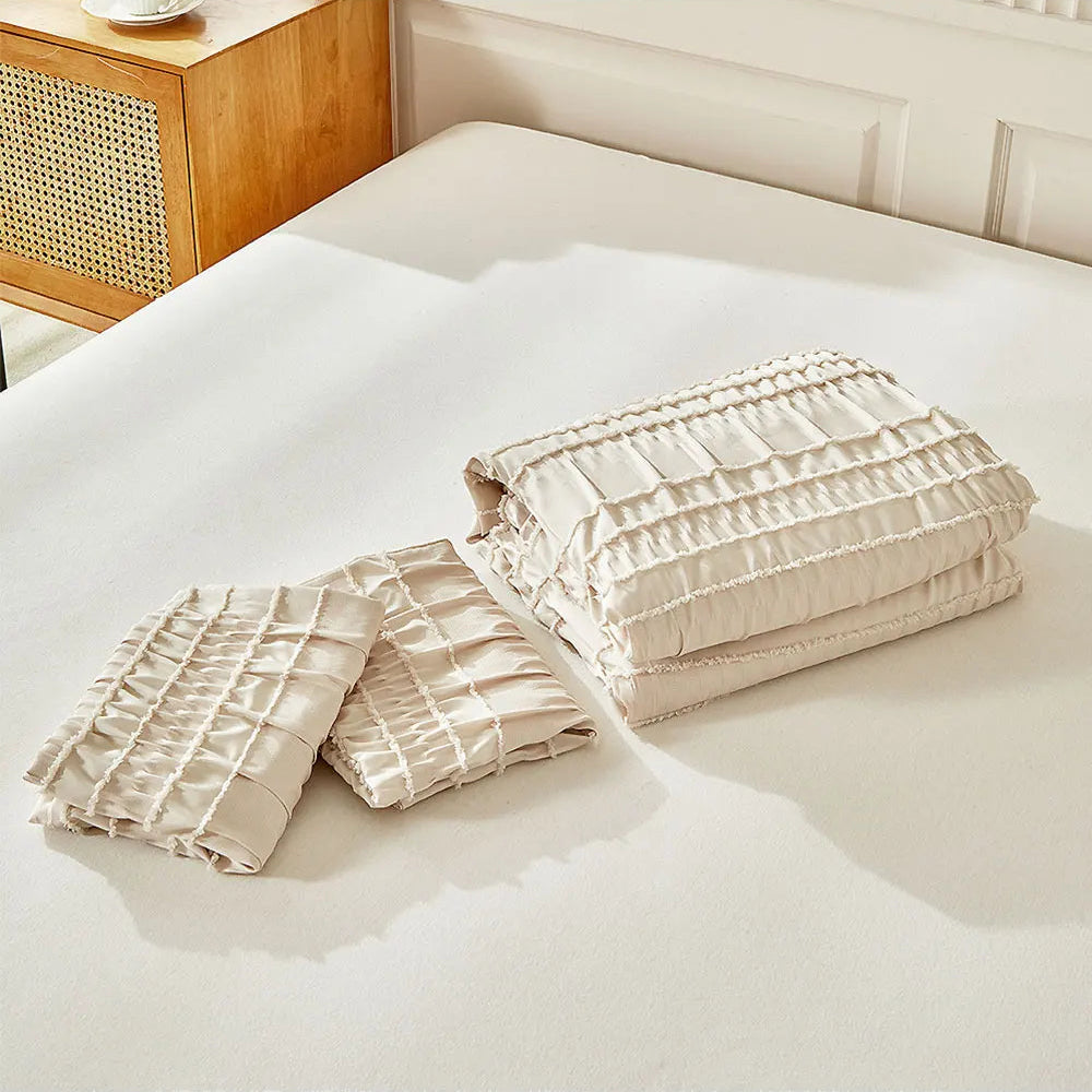 Maren Tufted Bedding Set