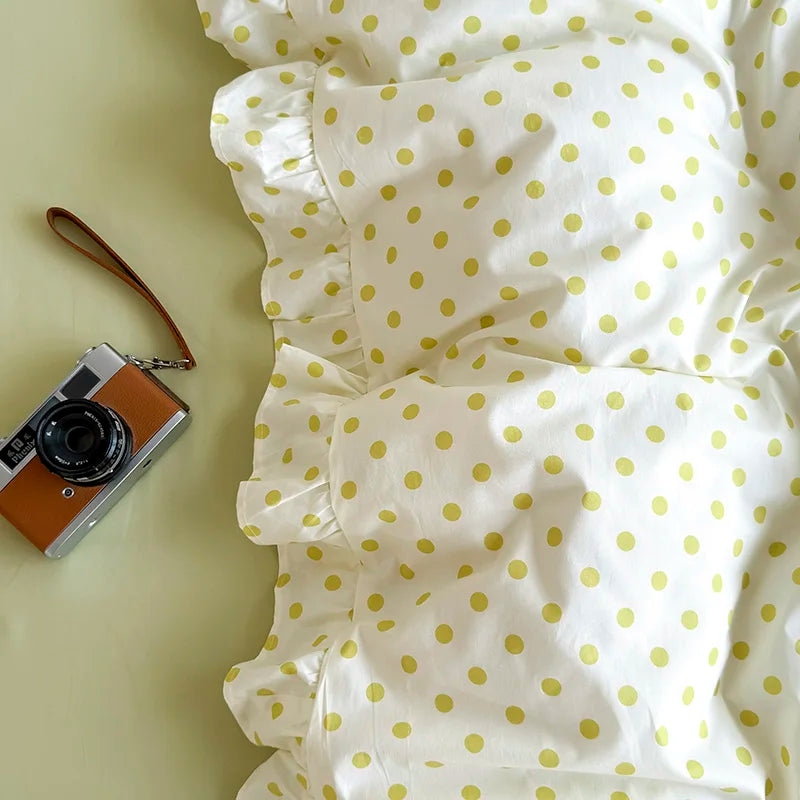 Isla Spot Bedding Set