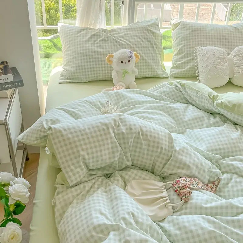 Honeythatch Gingham Bedding Set